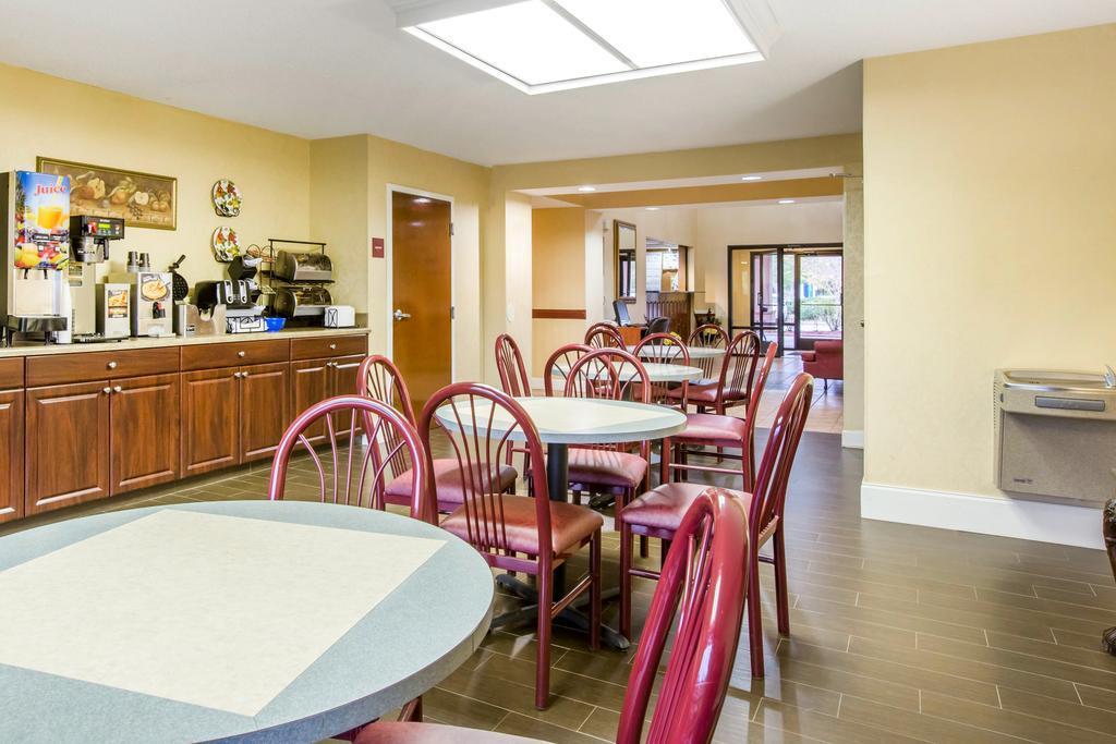 Quality Inn & Suites Canton, Ga Eksteriør billede