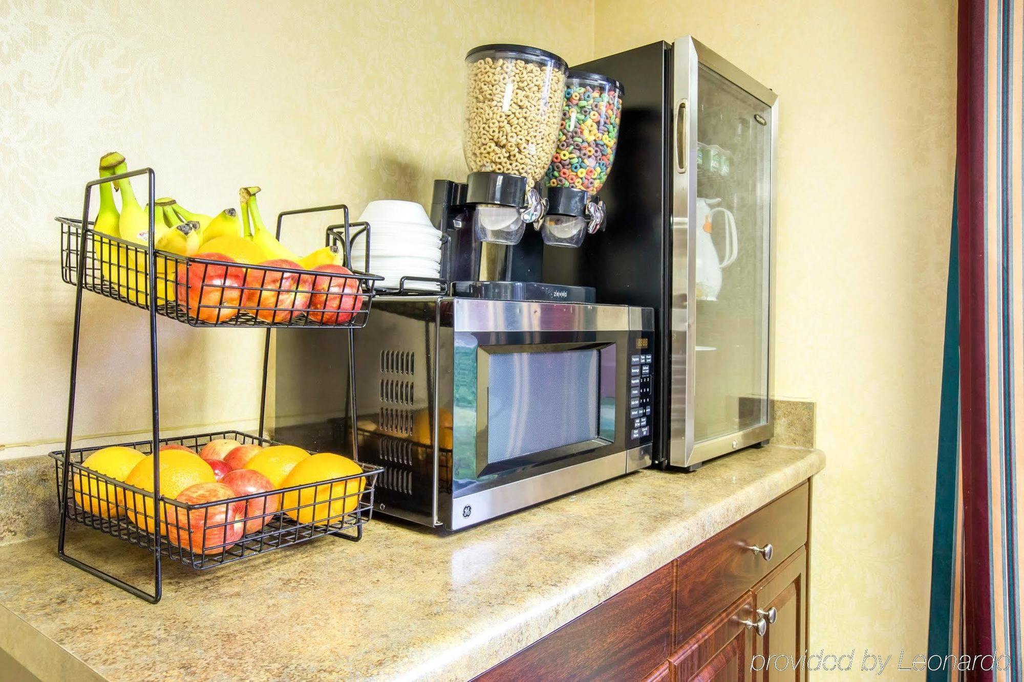 Quality Inn & Suites Canton, Ga Eksteriør billede
