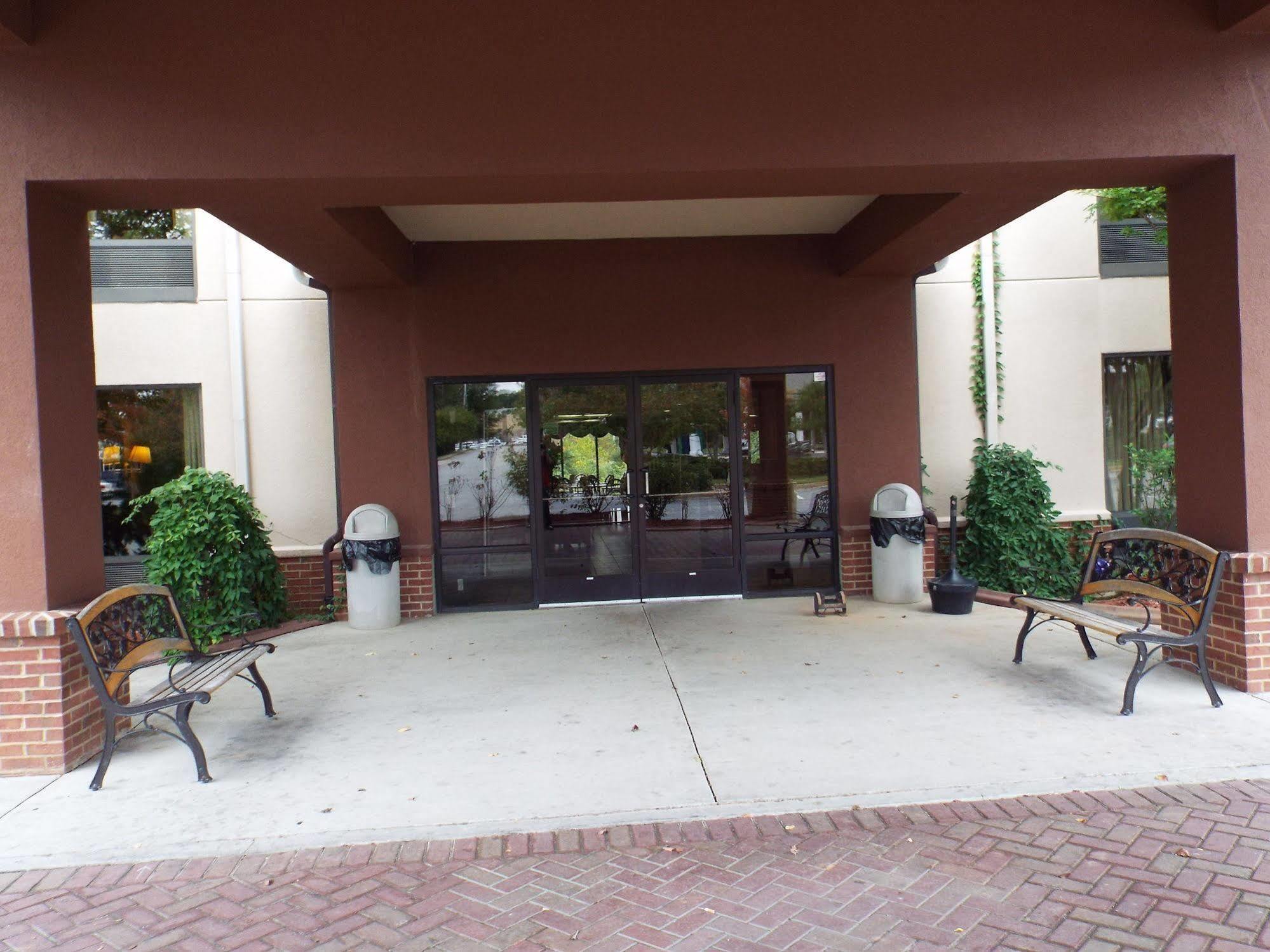 Quality Inn & Suites Canton, Ga Eksteriør billede